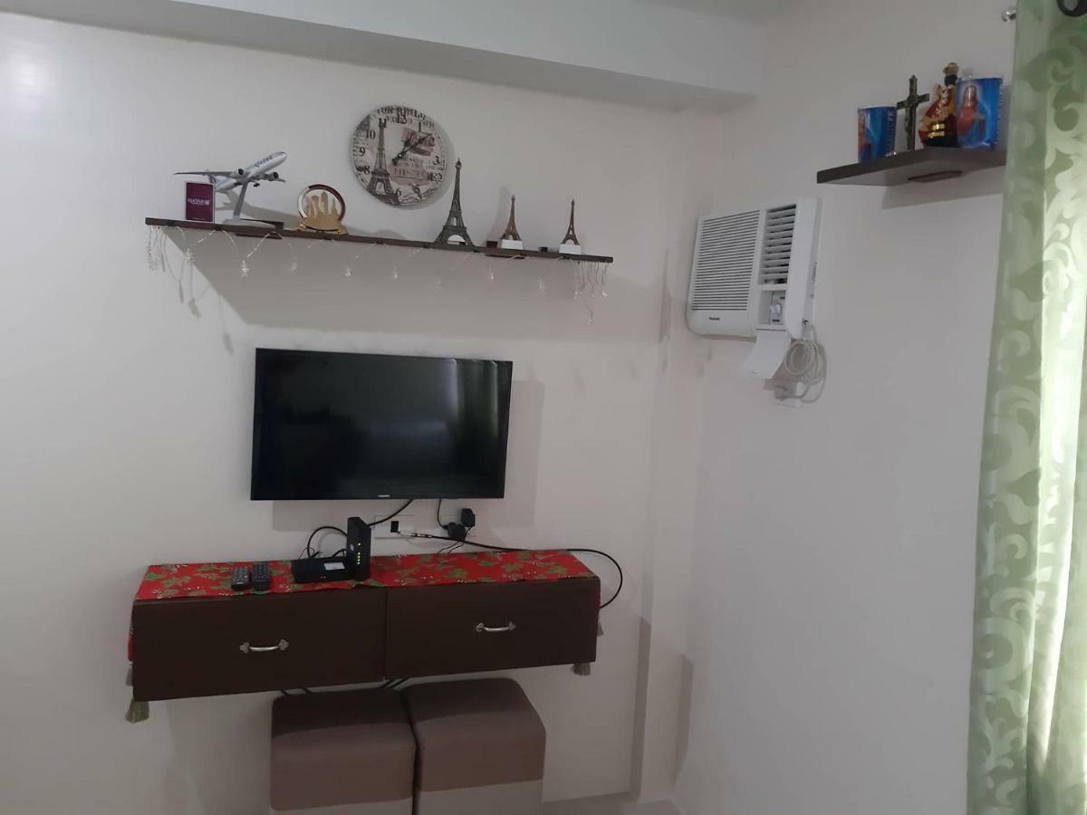 A Cozy Fully Furnished Private Room In Condominium Unit. 세부 외부 사진