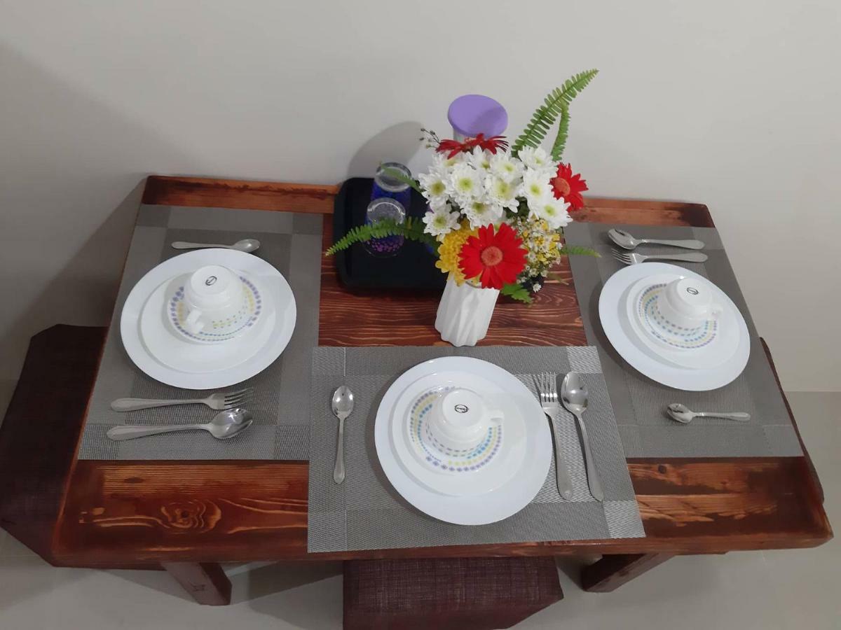 A Cozy Fully Furnished Private Room In Condominium Unit. 세부 외부 사진