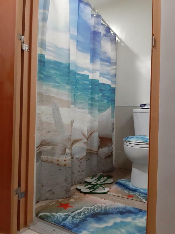 A Cozy Fully Furnished Private Room In Condominium Unit. 세부 외부 사진